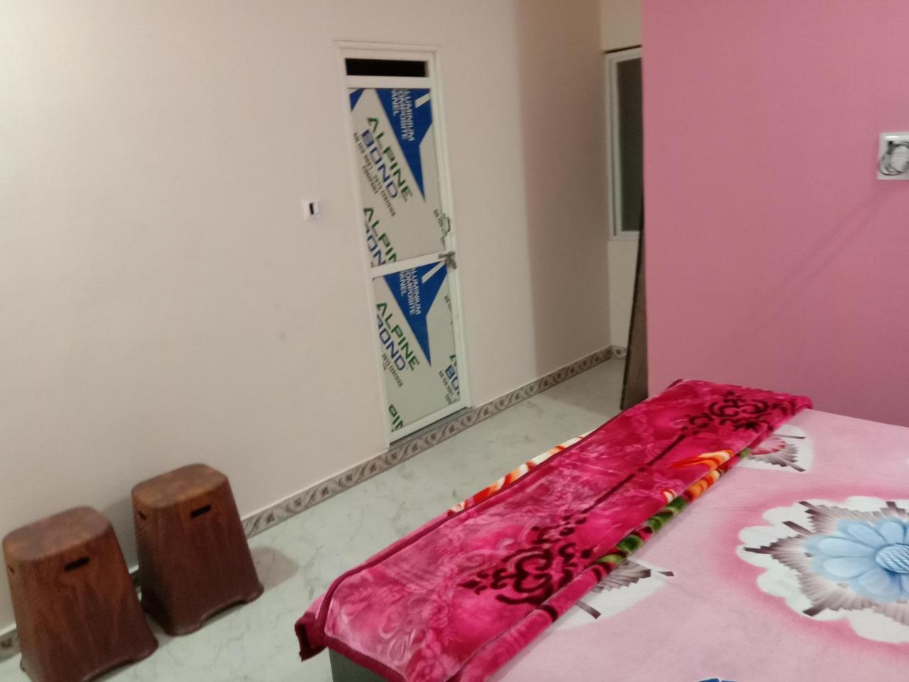 Shanti Guest House 우자인 외부 사진